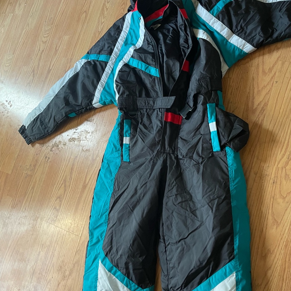 Snowsuit - Picture 3 of 6